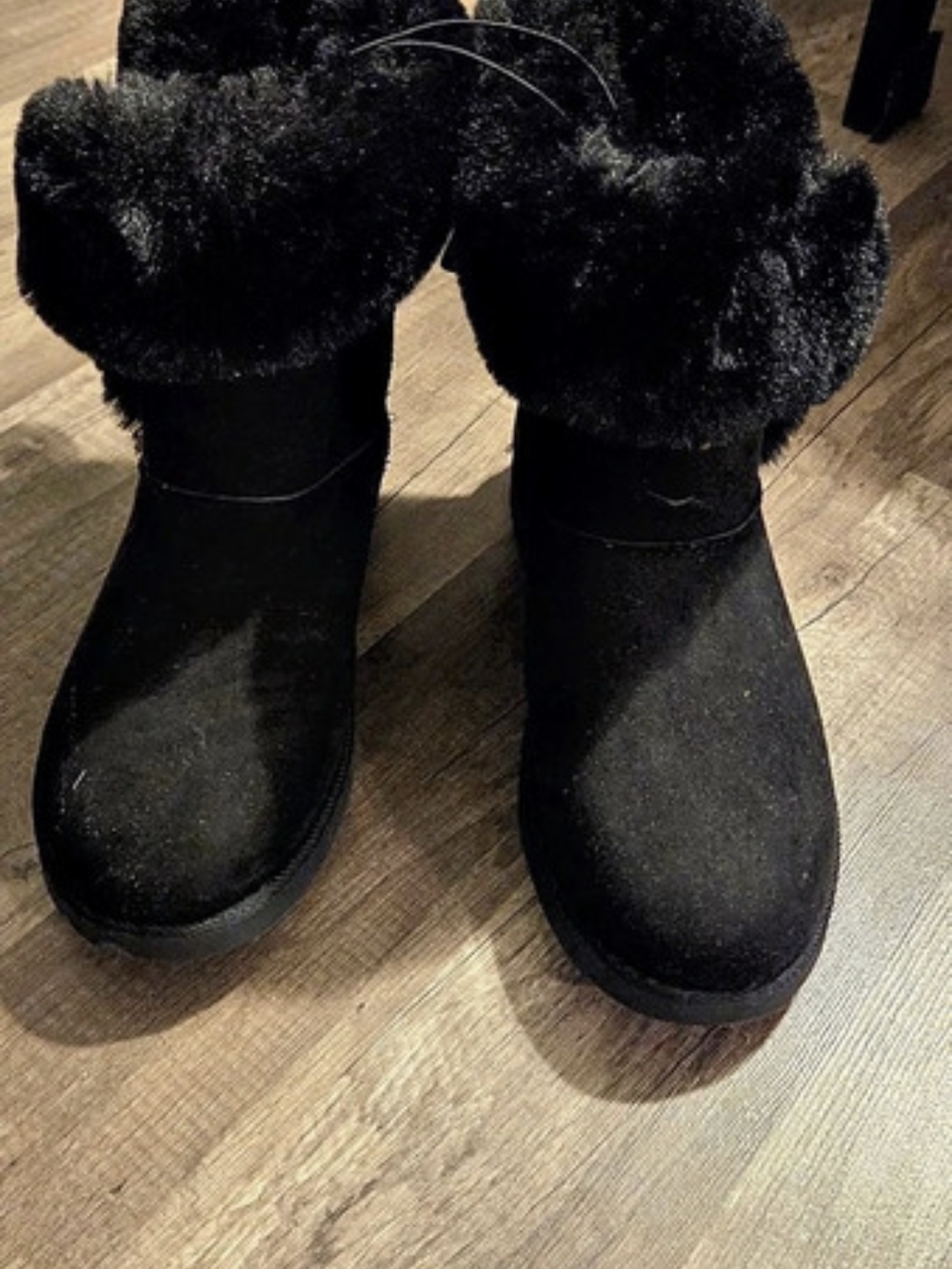 Juicy Couture King Cozy Cold Weather Booties Black Fur Cuff